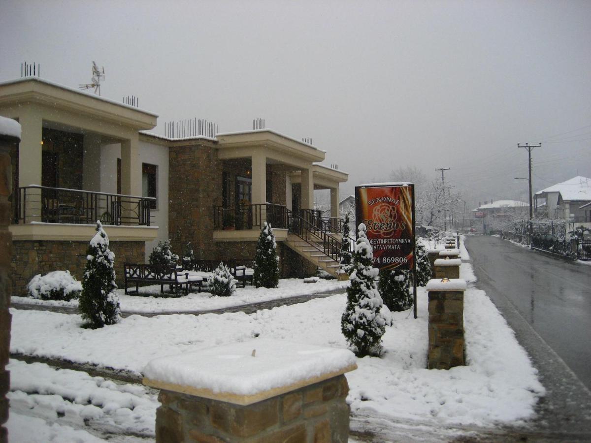 Evenos Villa Káto Loutrákion Esterno foto