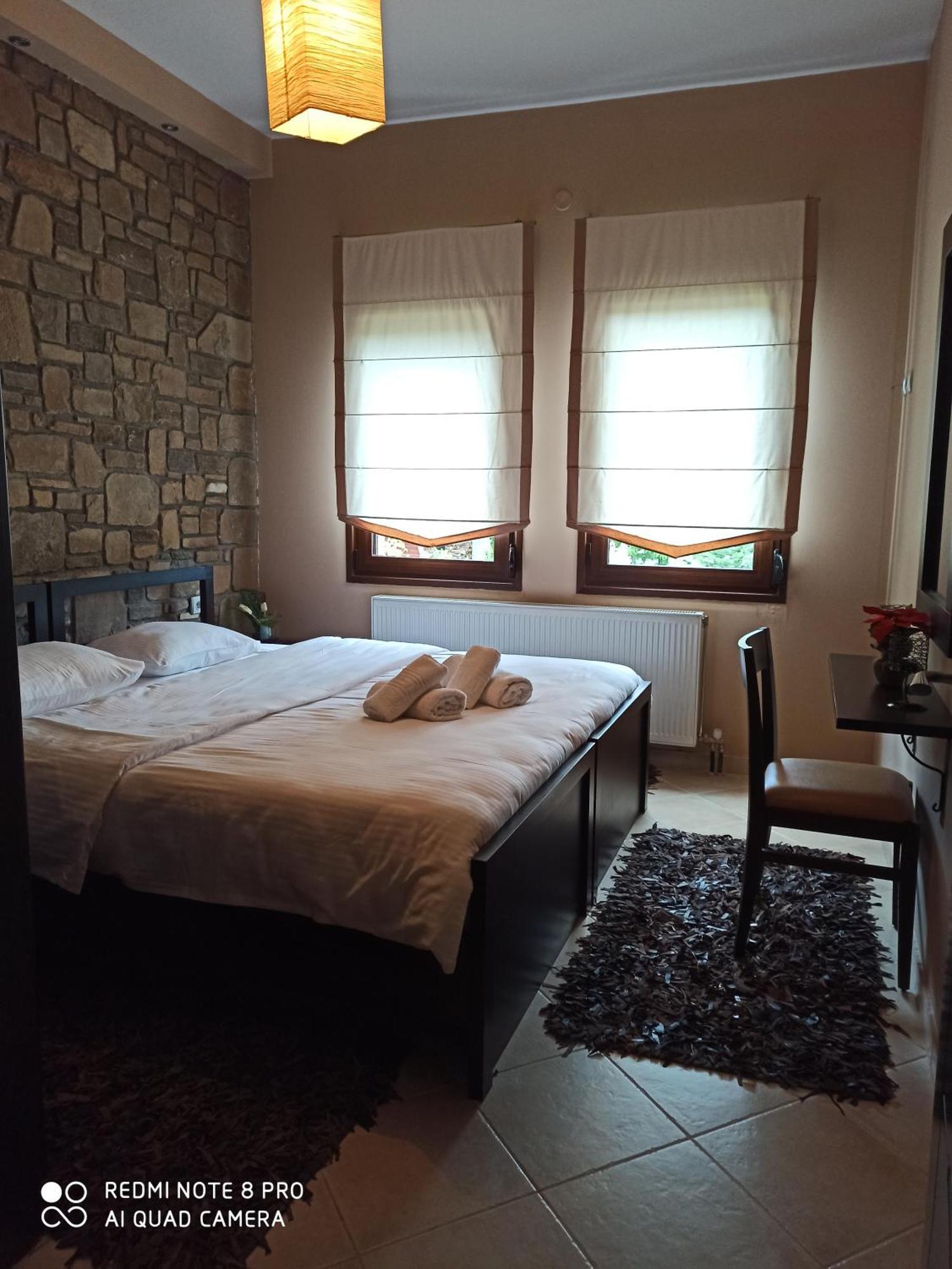 Evenos Villa Káto Loutrákion Esterno foto